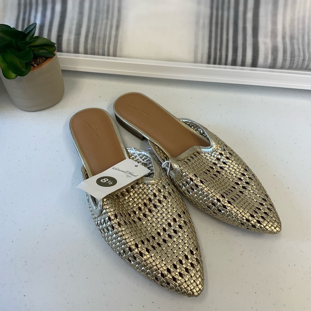 NWT Women’s Universal Thread Sandals size 8.5 $12 #32